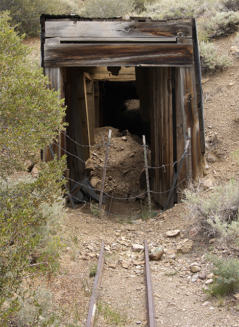 One of several old mines along the Queen Canyon Road