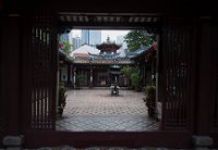 DSC 1725  Buddhist Temple Courtyard, Singapore