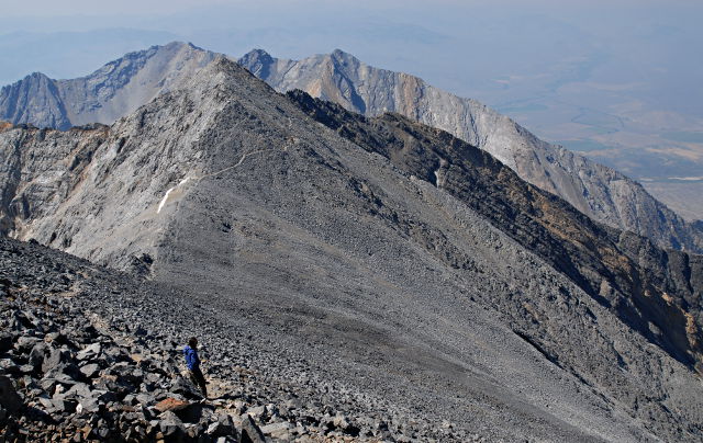 Trail from Chicken-Out Ridge toward Summit