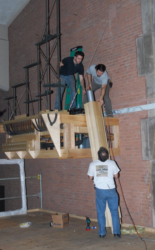 DSC_4851.JPG - Handing up a large antiphonal pipe.