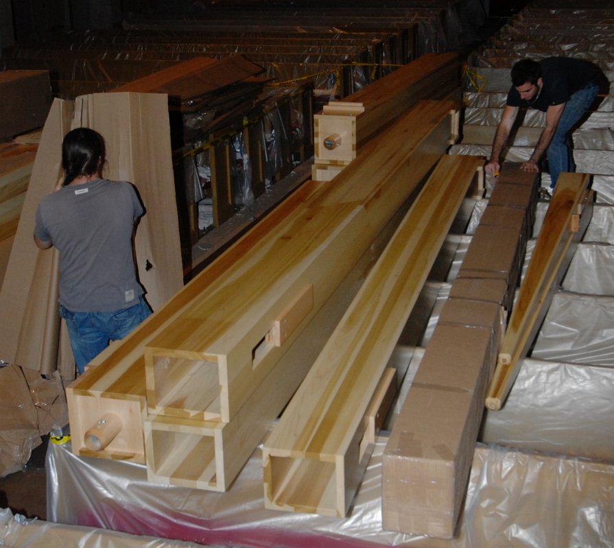 DSC_5275.JPG - Unpacking the larger pipes in the 16' rank.