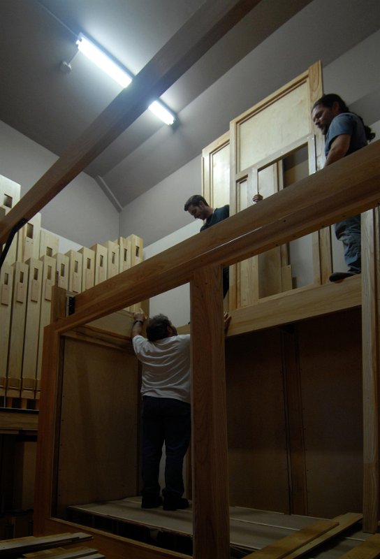 DSC_5605.JPG - Assembling the lectern-side expression chamber.