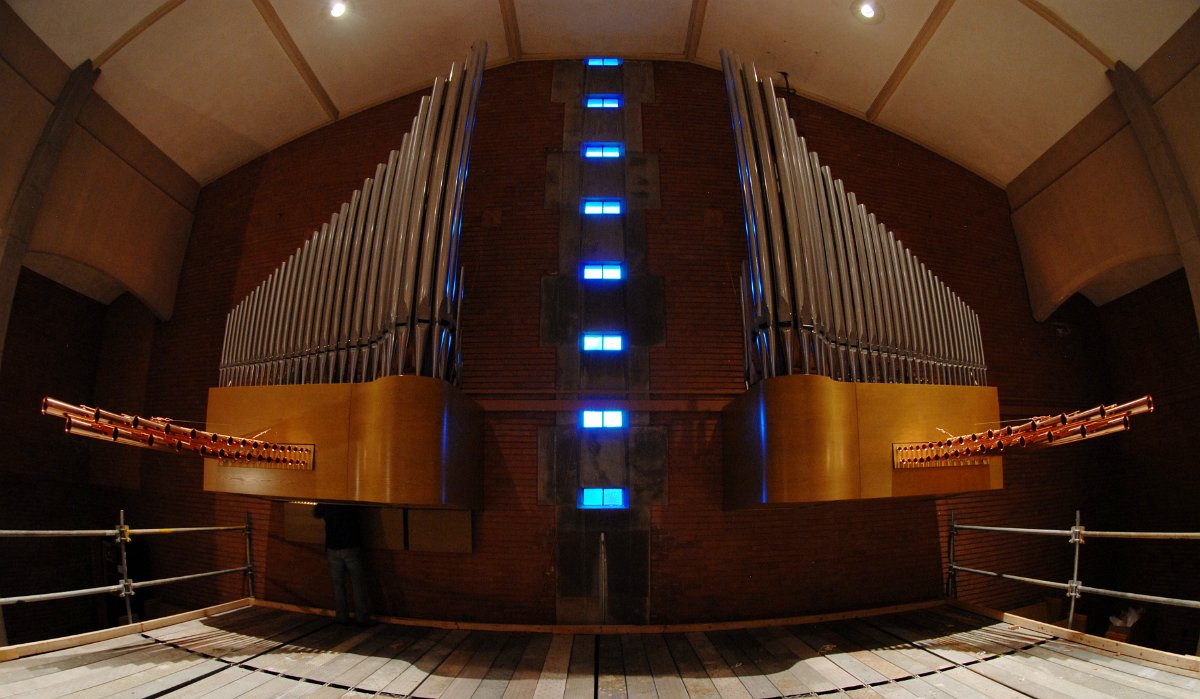 DSC_5721.JPG - Fisheye view of antiphonal organ.