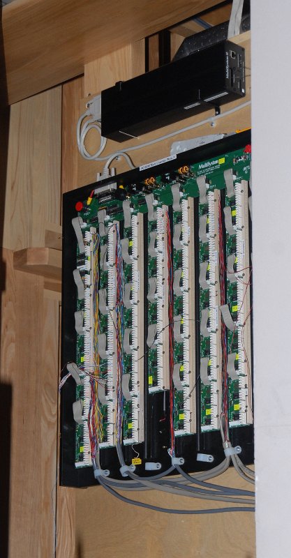 DSC_6109.JPG - Multiplex controller and pin board...yes, there are a lot of wires to control all of those pipes!