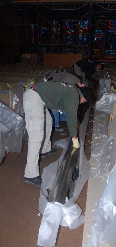 DSC_6131.JPG - Unwrapping a pipe.