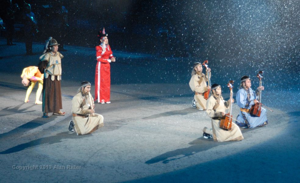 DSC_2165.JPG - Mongolian Band and Dancers at Edinburgh Tattoo